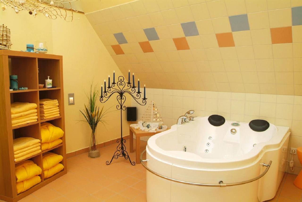 Hotel Alte Schleiferei Breitenbrunn  Esterno foto